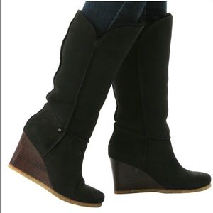 ❤️💯 original Ugg black suede wedge boots